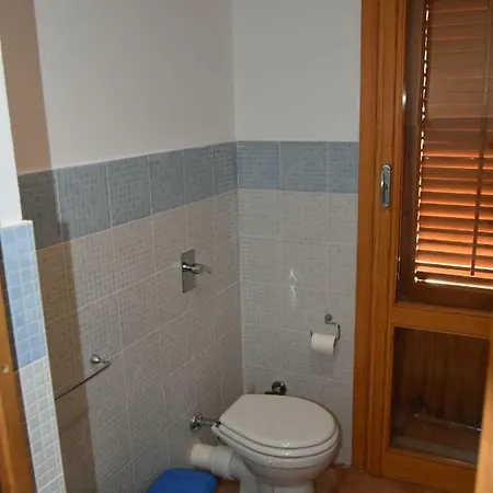 Case E Lilla Macari